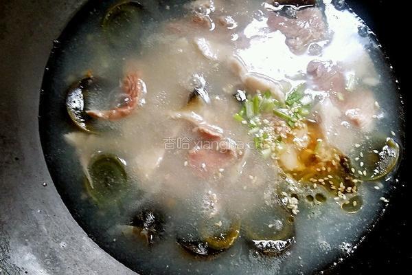 瘦肉鱼片皮蛋汤的做法图解10