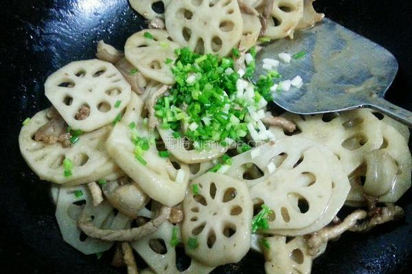 藕片炒肉丝的做法图解9