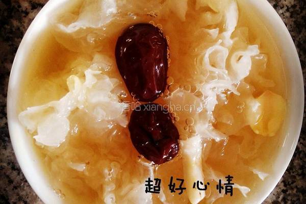 红枣百合银耳莲子糖水的做法图解5