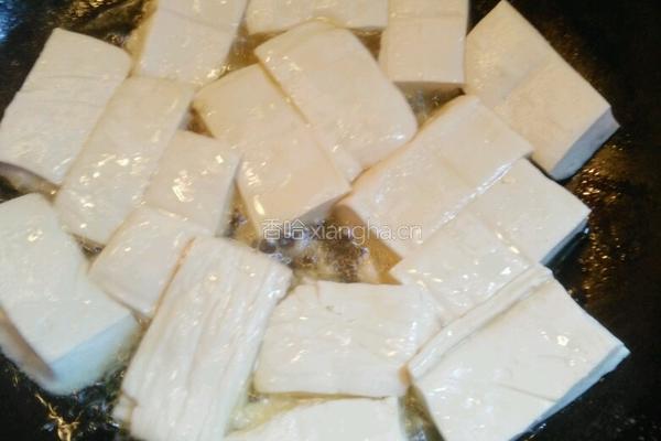 客家豆腐夹小猪扒的做法图解2