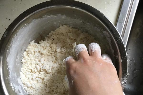 鸡蛋灌饼的做法图解1