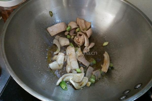 猪皮炖豆角的做法图解4
