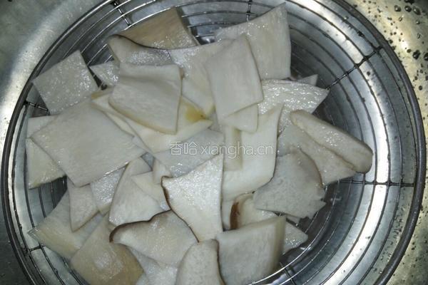 杏鲍菇炒肉丝的做法图解4