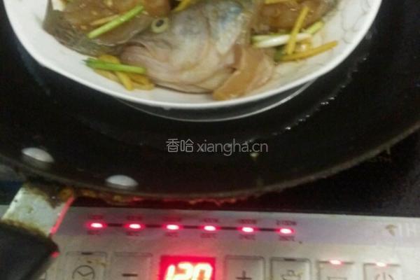 孔雀开屏鱼的做法图解3