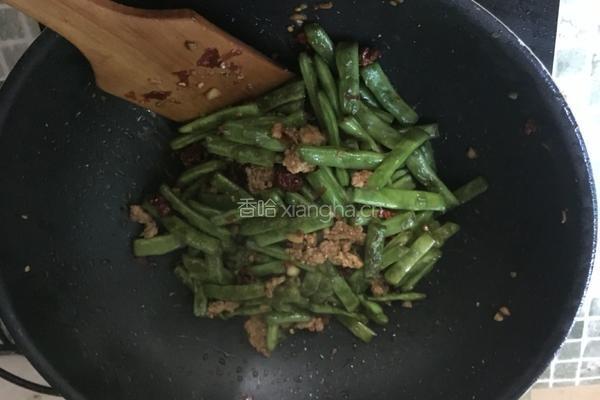 干煸四季豆肉末的做法图解9