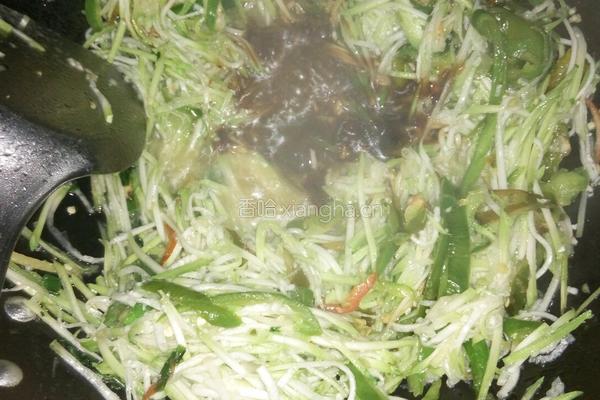 青椒葫芦丝的做法图解6