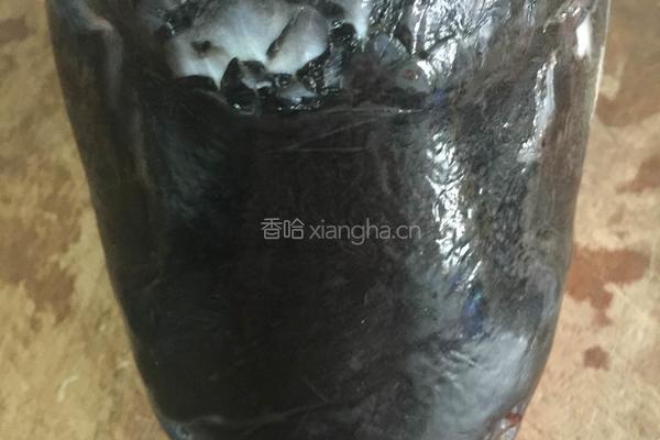 番茄土豆鱼头煲的做法图解1