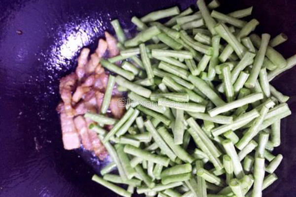 豆角烧肉的做法图解3
