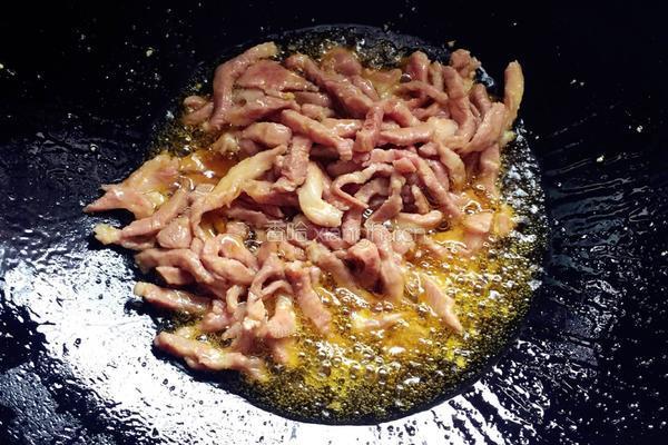 小南瓜炒肉丝的做法图解5