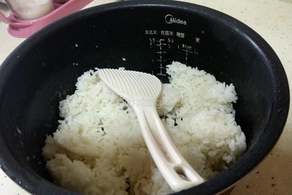 蛋炒饭的做法图解2