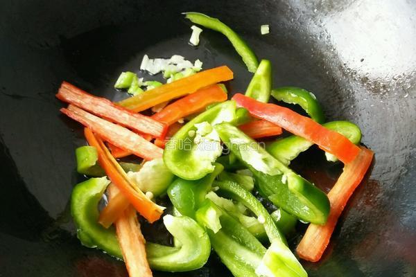 西红柿炒茄子的做法图解5