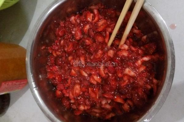自制草莓酱的做法图解2