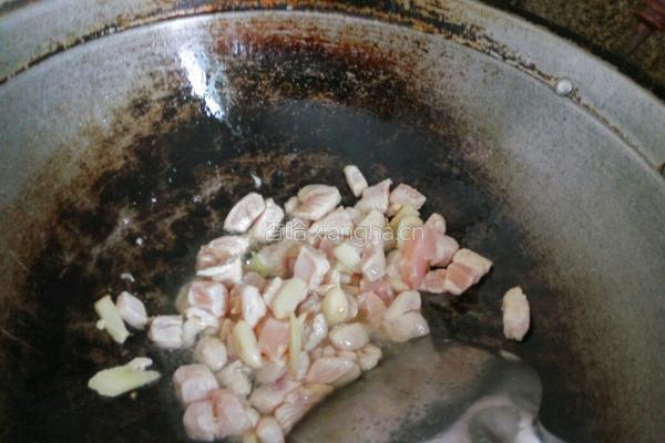 豌豆玉米配鸡丁的做法图解4