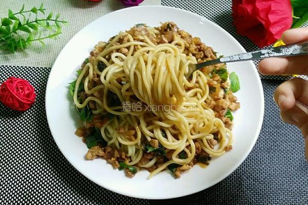 肉丁薄荷凉面的做法图解12