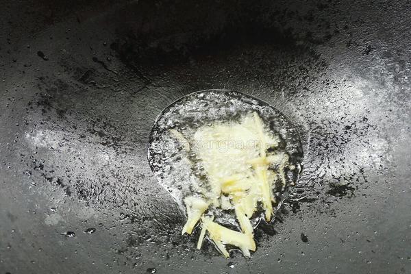 西芹炒鸭胗的做法图解7
