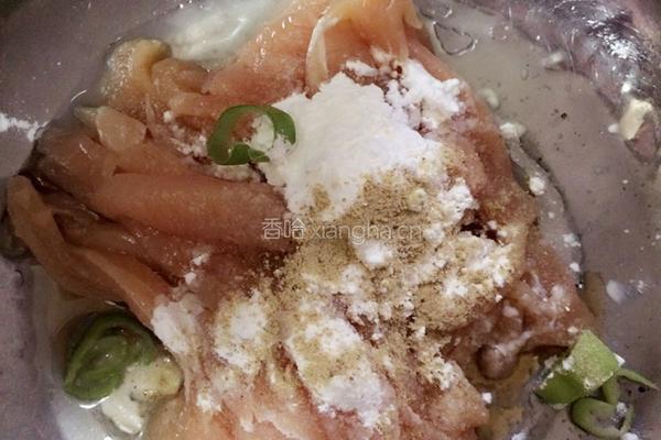 京酱鸡丝的做法图解3