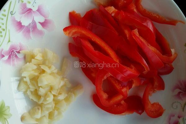 红椒杏鲍菇炒肉～的做法图解2