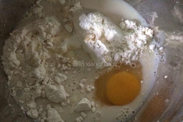 毛毛虫自制豆沙陷的做法图解1