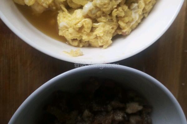 鸡蛋韭菜肉――面条的做法图解5