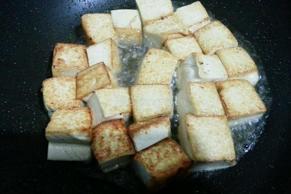 豆腐烧猪蹄的做法图解4