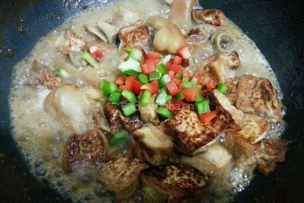 豆腐烧猪蹄的做法图解11