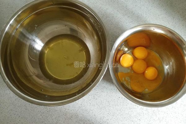 原味戚风蛋糕的做法图解1