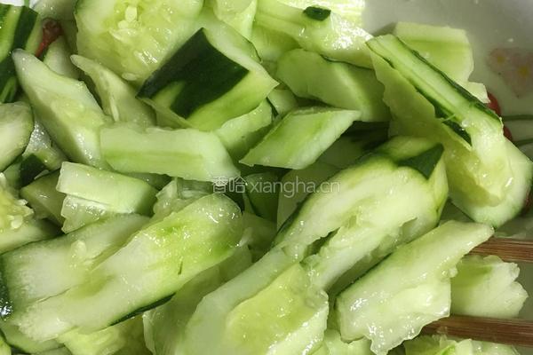 蒜泥拍黄瓜的做法图解7