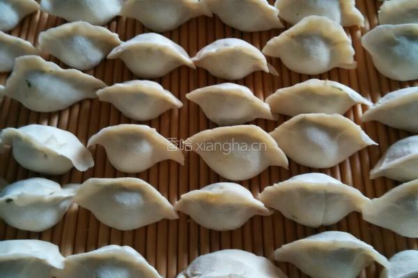 瓠子虾仁素水饺的做法图解6