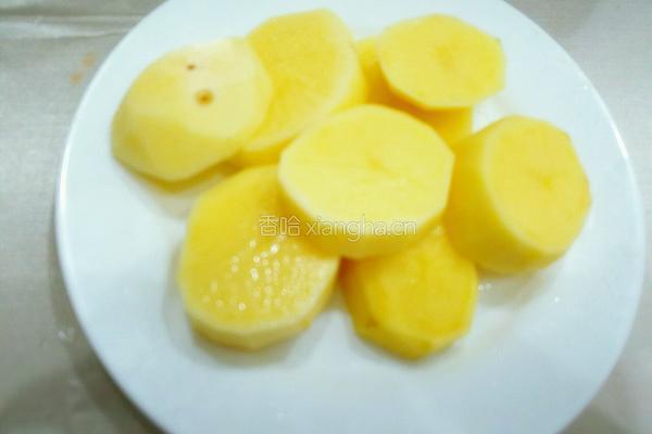蜂蜜蓝莓土豆泥的做法图解1