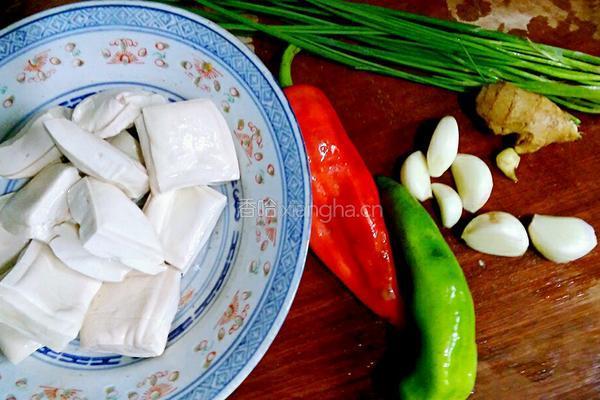 煎烧臭豆腐的做法图解1