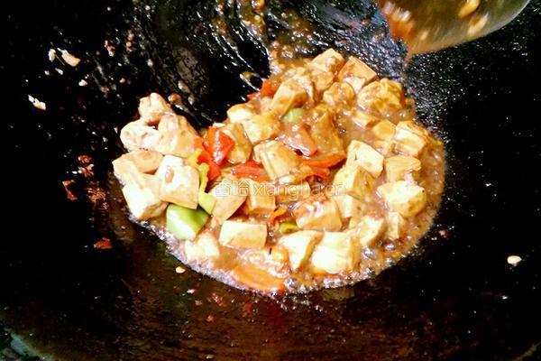 煎烧臭豆腐的做法图解11