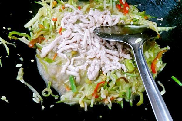 黄瓜炒肉的做法图解12
