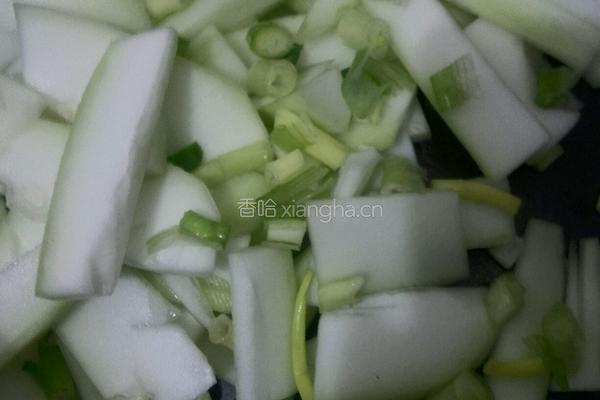 面碎鸡蛋汤的做法图解1