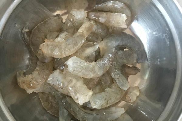 鲜虾仁冬瓜鱼丸汤的做法图解1