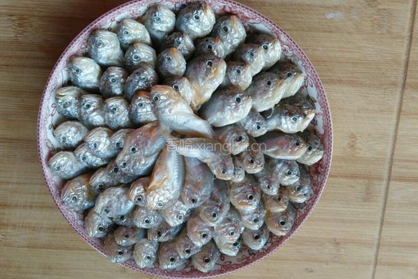 家炖大头宝鱼的做法图解2