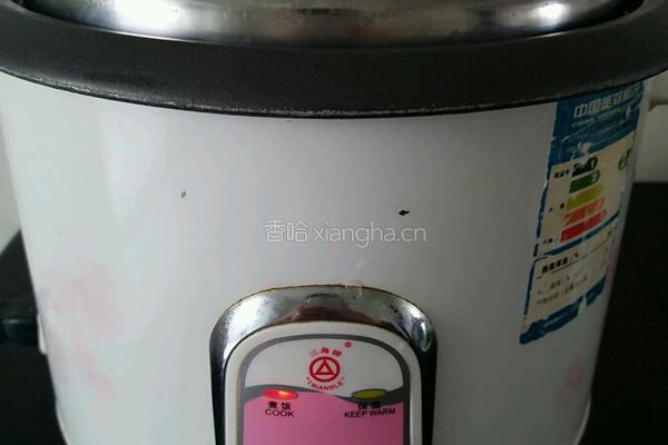白萝卜玉米排骨汤的做法图解8