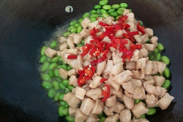 毛豆炒鸡丁的做法图解8