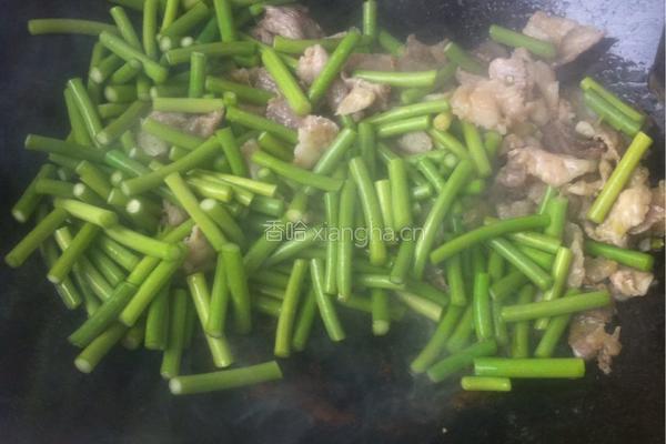 蒜薹炒肉的做法图解6