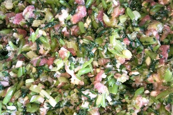 茼蒿瘦肉水饺的做法图解2
