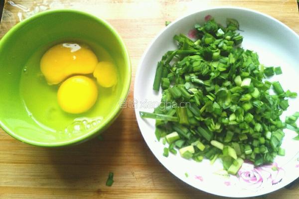 韭菜鸡蛋包的做法图解2
