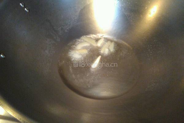 卤猪舌炒韭花的做法图解2