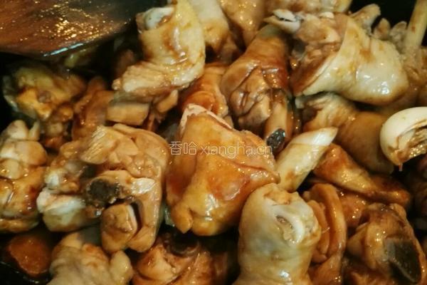 香菇炖鸡腿的做法图解7