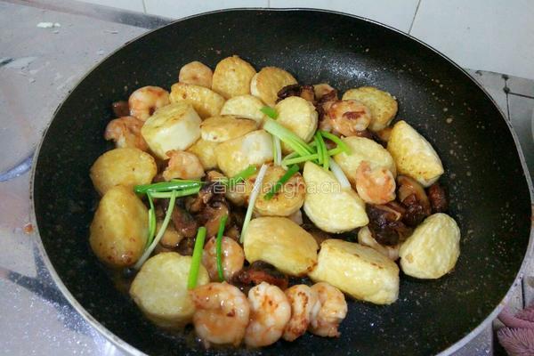 虾仁口袋豆腐的做法图解10