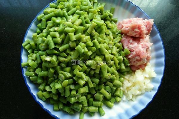 酱香肉末豆角的做法图解2