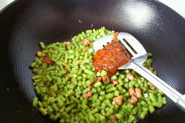酱香肉末豆角的做法图解4