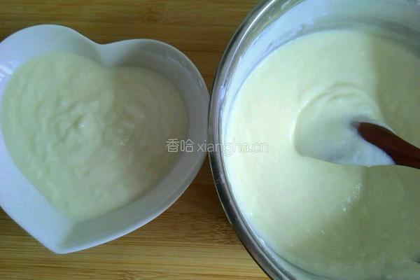 桑葚果酱酸奶的做法图解3