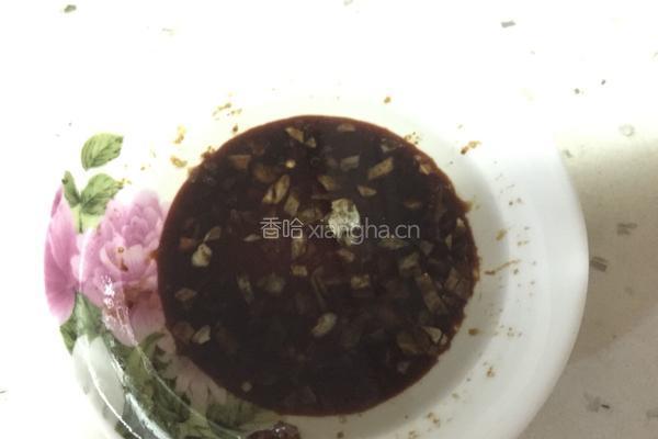 猪白肉虾滑酿豆角的做法图解3