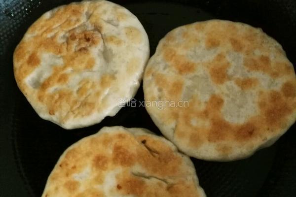 猪肉卷心菜馅饼的做法图解16