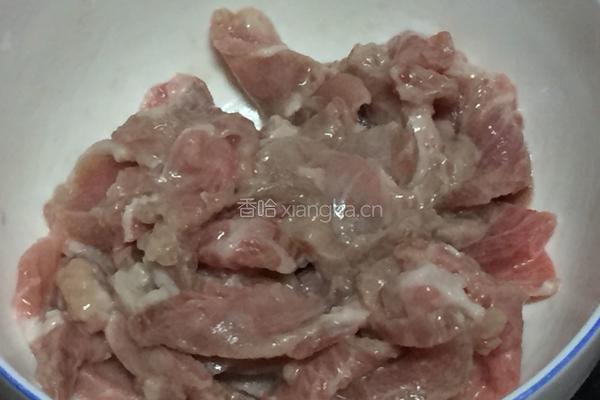 洋葱炒肉的做法图解2