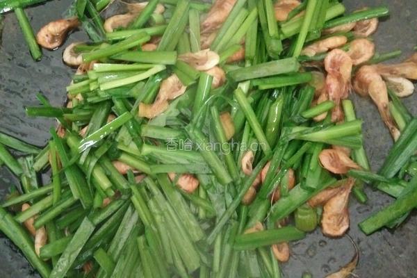 河虾炒韭菜的做法图解3